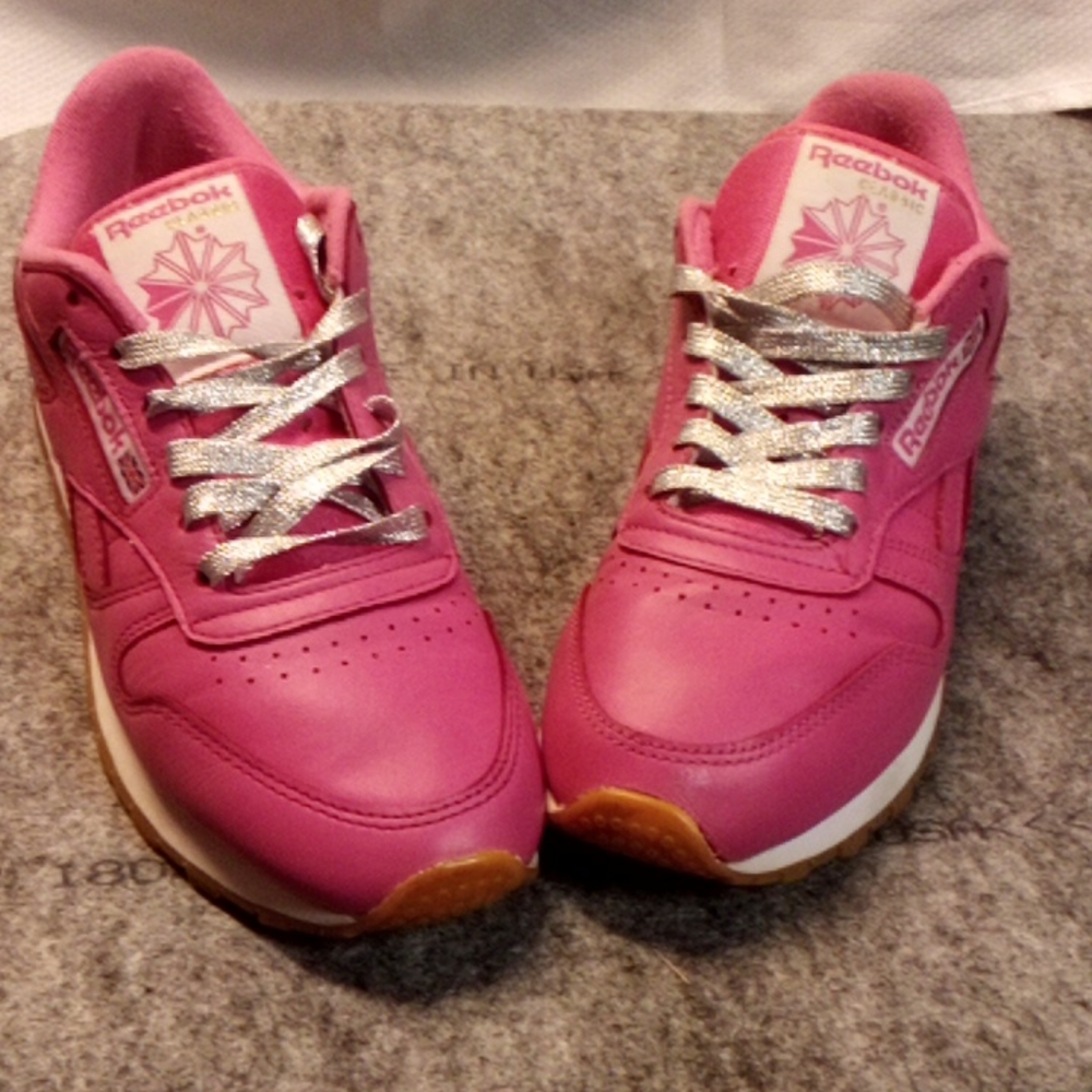 - Pink leather Reebok classic sneakers - Picture 6 of 6